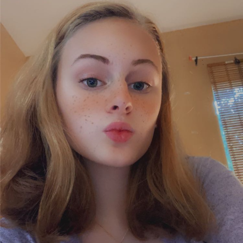 Meet your Posher, Ava